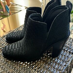Jeffrey Campbell New Women's Black Suede Snake Leather Rosee‎ Bootie Size 5